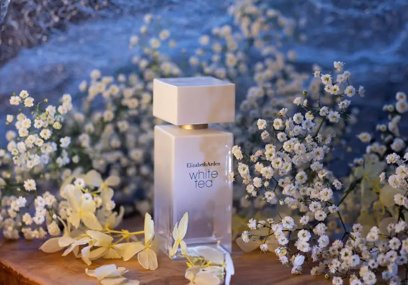 عطر بارنگ سفید