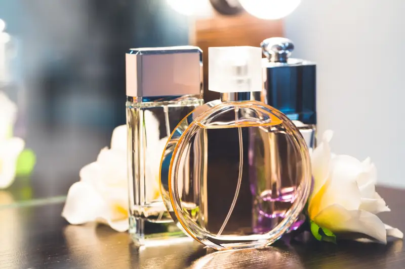 عطر شرکتی چیست؟