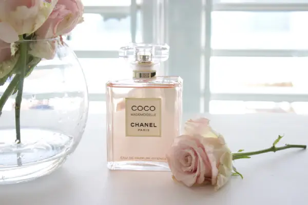 عطر زنانه شنل کوکو مادمازل (chanel coco)