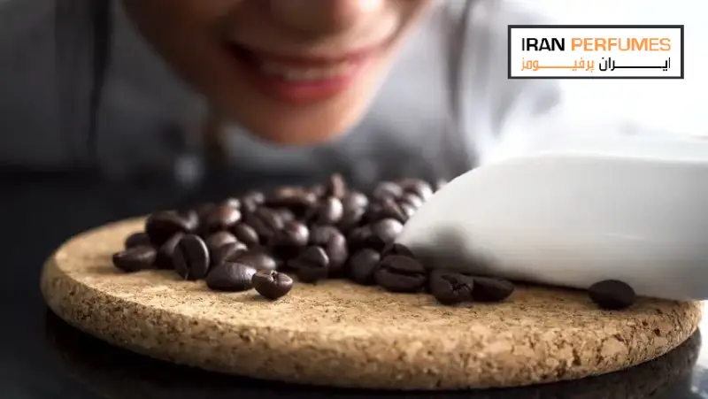 بو کردن قهوه